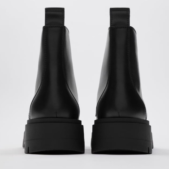 ZARA LACE-UP BOOTS WITH CHUNKY SOLE - Picture 6 of 7